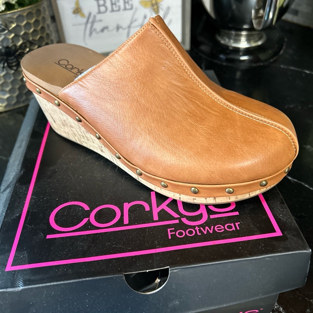 Corkys Women's Tan Leather Clogs